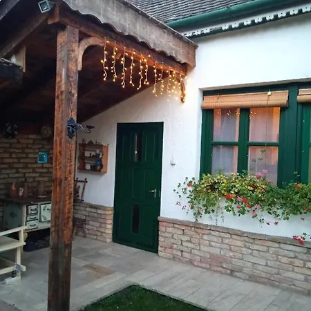 Veranda Vendeghaz * Kismaros