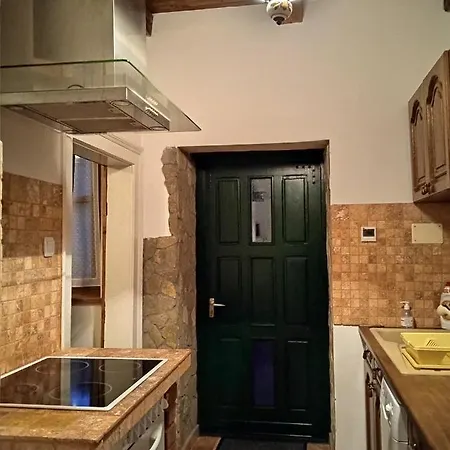 Veranda Vendeghaz Holiday home Veroce