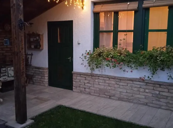 Veranda Vendeghaz * Kismaros